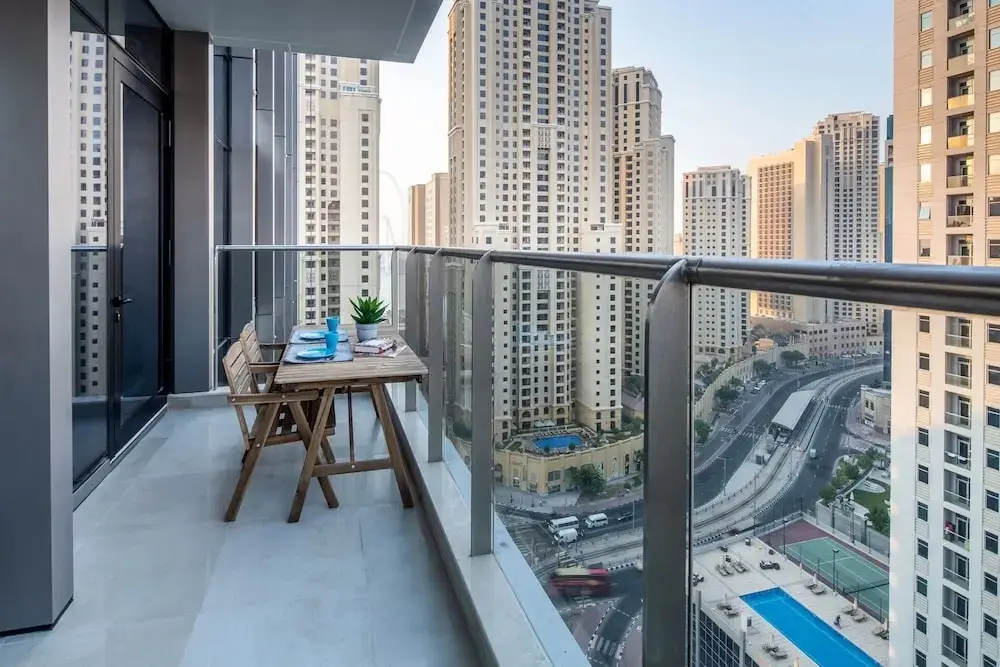 Дубай: Frank Porter Sparkle Tower