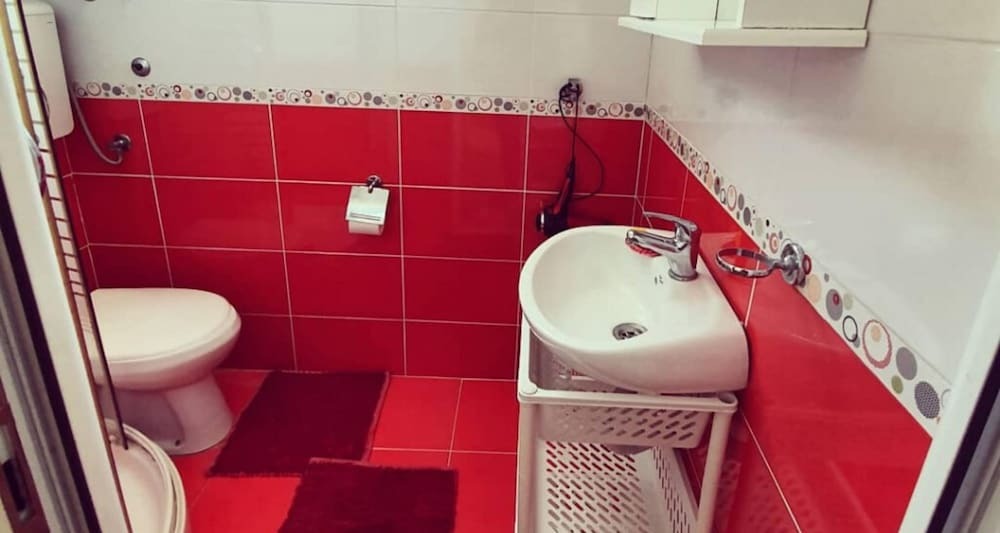 Бечичи: Apartmani Avanti Becici