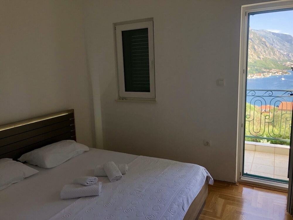 Доброта: Green Village Kotor