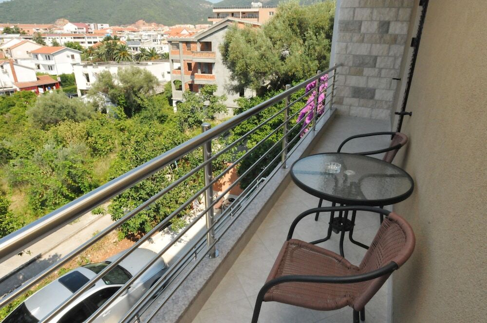 Бечичи: Apartments Bracanovic