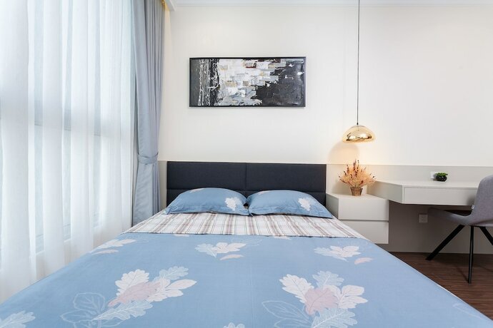 Хошимин: Best Price Vinhomes Apartment with Full Servied
