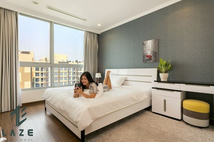 Хошимин: Best Price Vinhomes Apartment with Full Servied