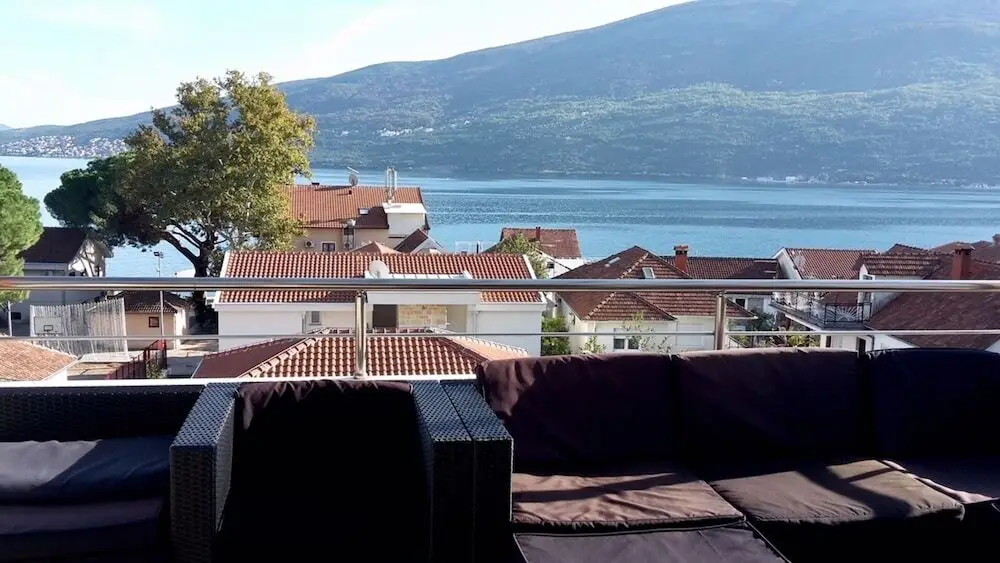 Баошичи: Luxurious 3-Bed Penthouse with Stunning View