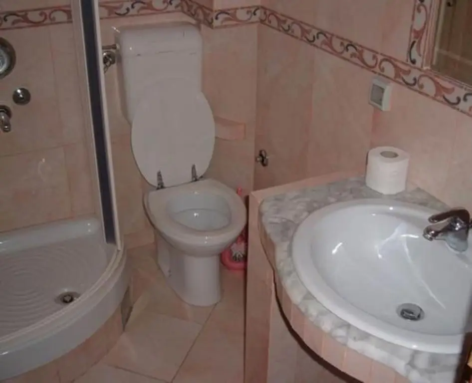 Свети-Стефан: Levantin Inn 12 Room N5