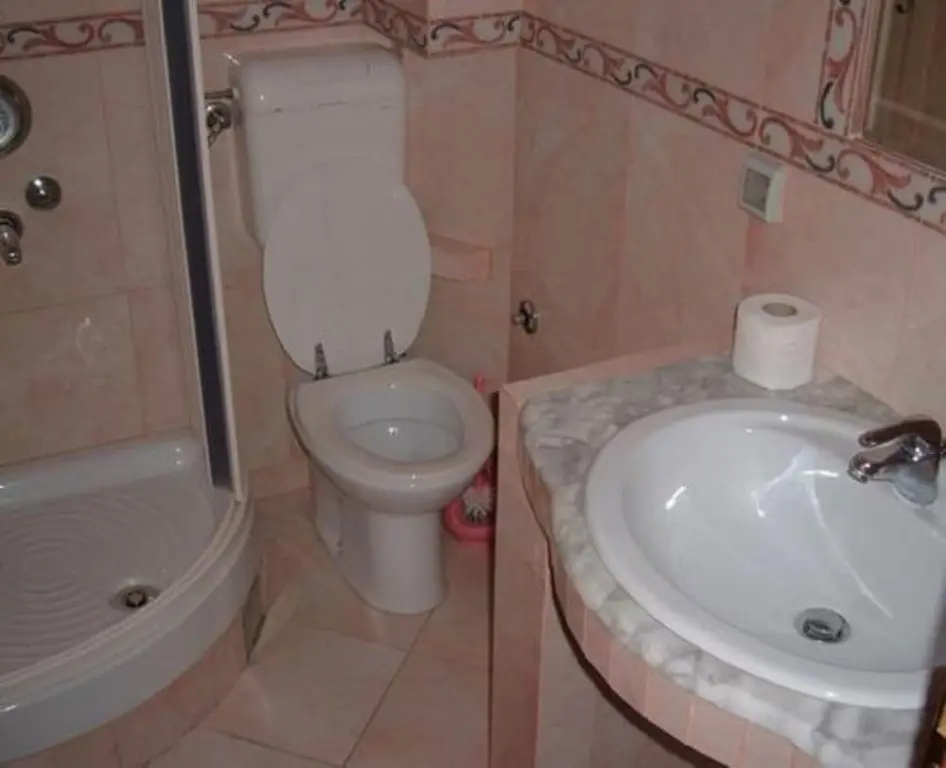 Свети-Стефан: Levantin Inn 12 Room N5