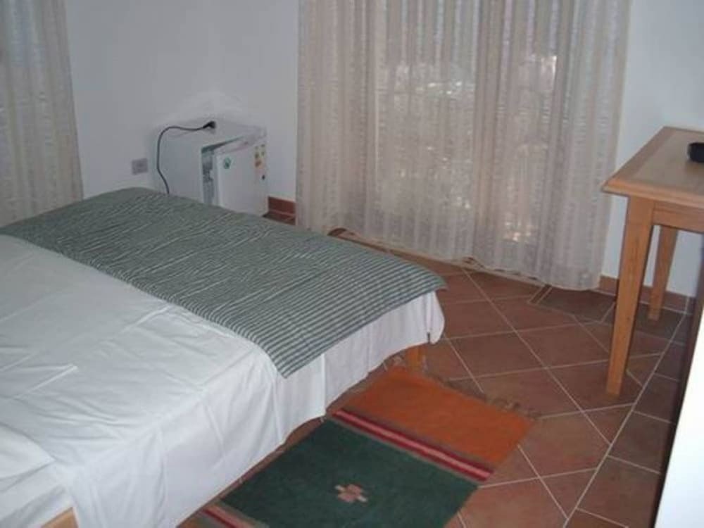 Свети-Стефан: Levantin Inn 12 Room N6 Mv