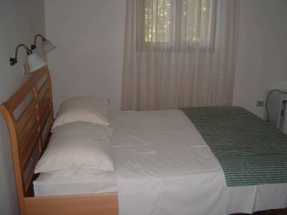 Свети-Стефан: Levantin Inn 12 Room N6 Mv