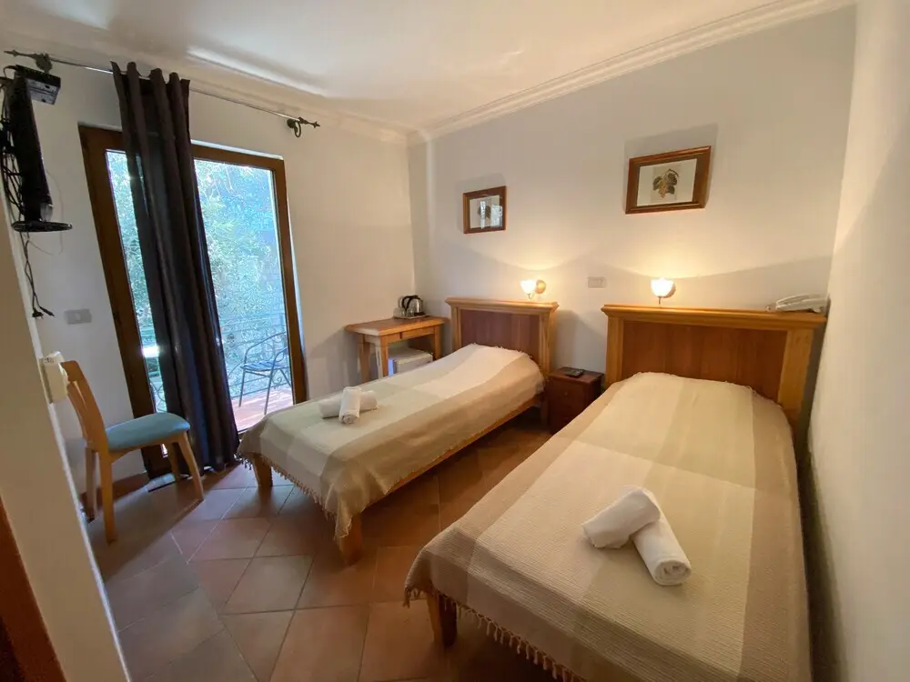 Свети-Стефан: Levantin Inn 12 Room N12