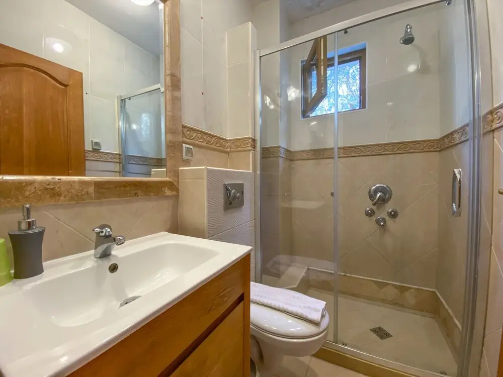 Свети-Стефан: Levantin Inn 12 Room N12