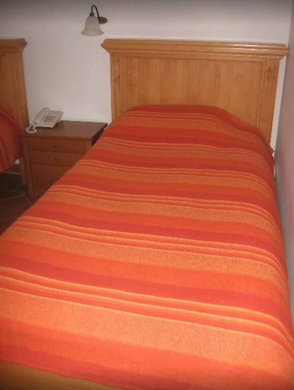 Свети-Стефан: Levantin Inn 13 Room N8 Sea Side