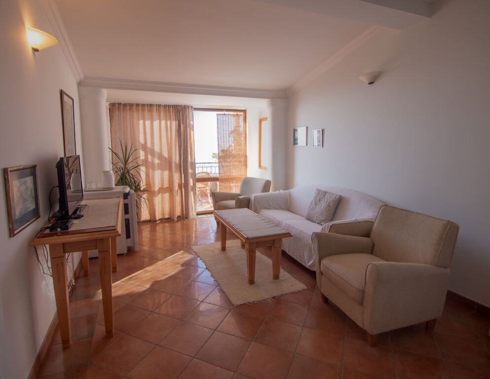 Свети-Стефан: Levantin Inn 122 Suite Sea View N13