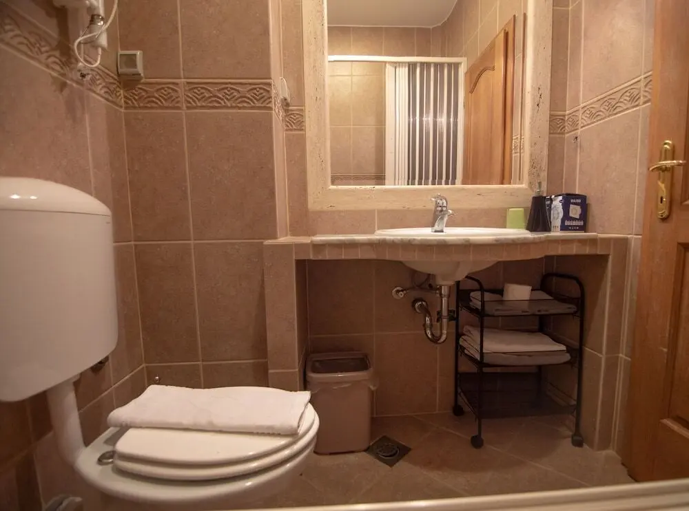 Свети-Стефан: Levantin Inn 122 Suite Sea View N13
