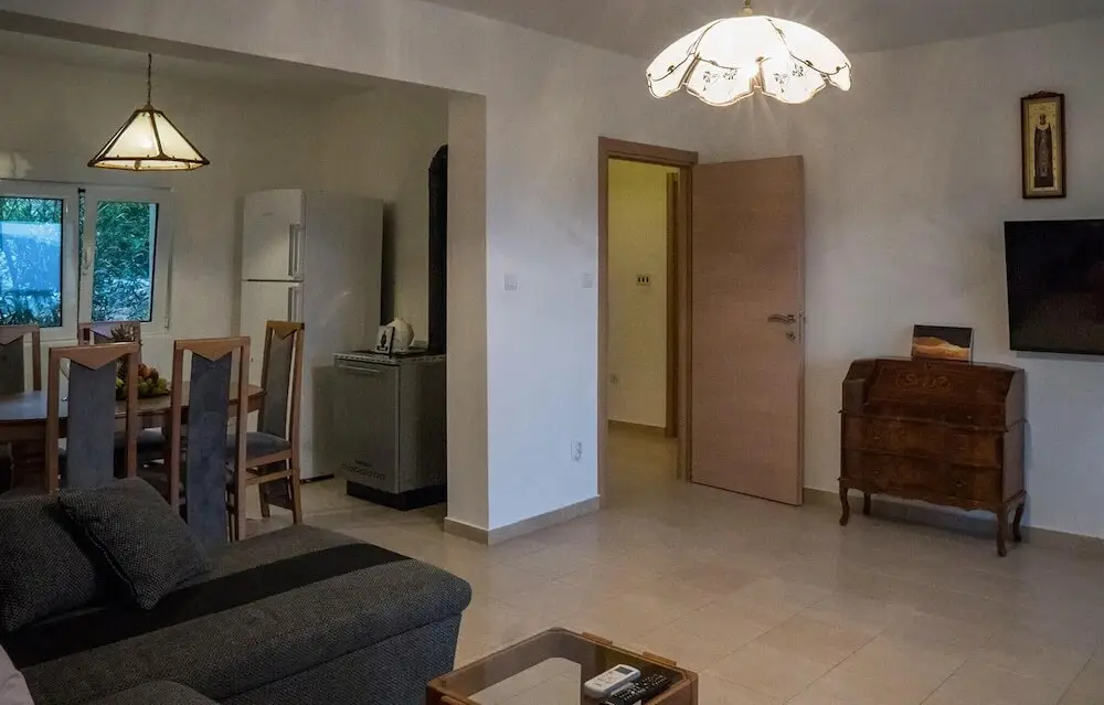 Херцег-Нови: Nice home in Herceg Novi w/ Outdoor swimming pool, Sauna and 4 Bedrooms