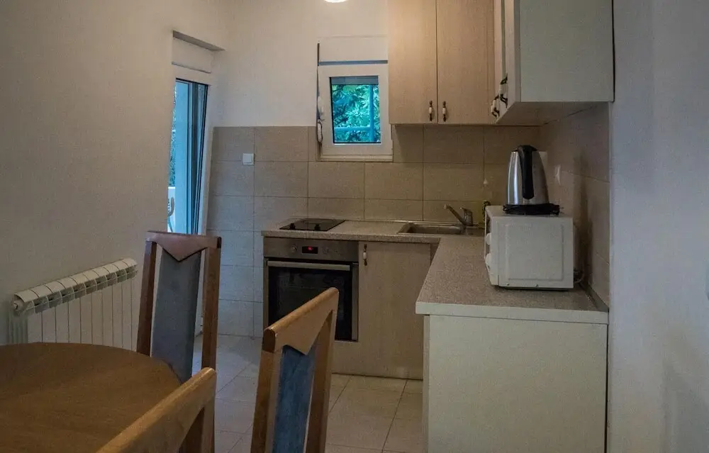 Херцег-Нови: Nice home in Herceg Novi w/ Outdoor swimming pool, Sauna and 4 Bedrooms