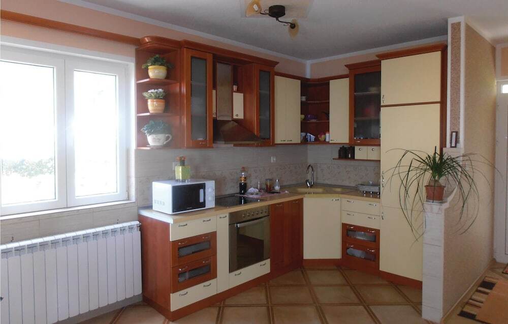 Херцег-Нови: Amazing Home in Herceg Novi With Wifi and 3 Bedrooms