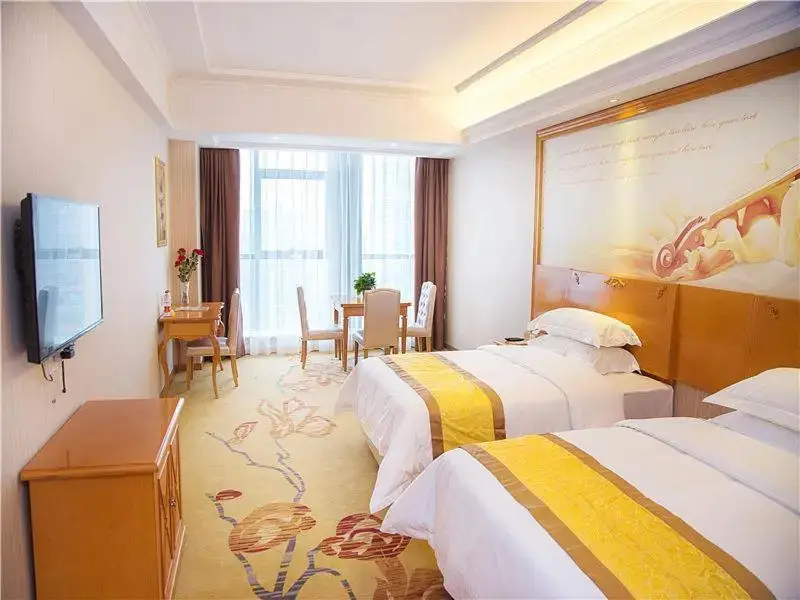 Чунцин: Vienna 3 Best Hotel Chongqing Tongliang Qianneng Building
