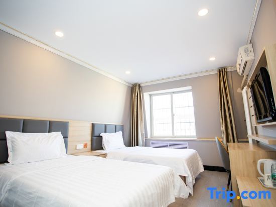Тяньцзинь: Huayi Hotel(Tianjin Dongli Development Zone National Convention and Exhibition Center Store)