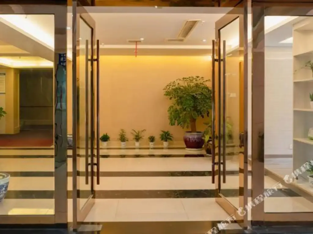 Нинбо: 6+1 Business Hotel