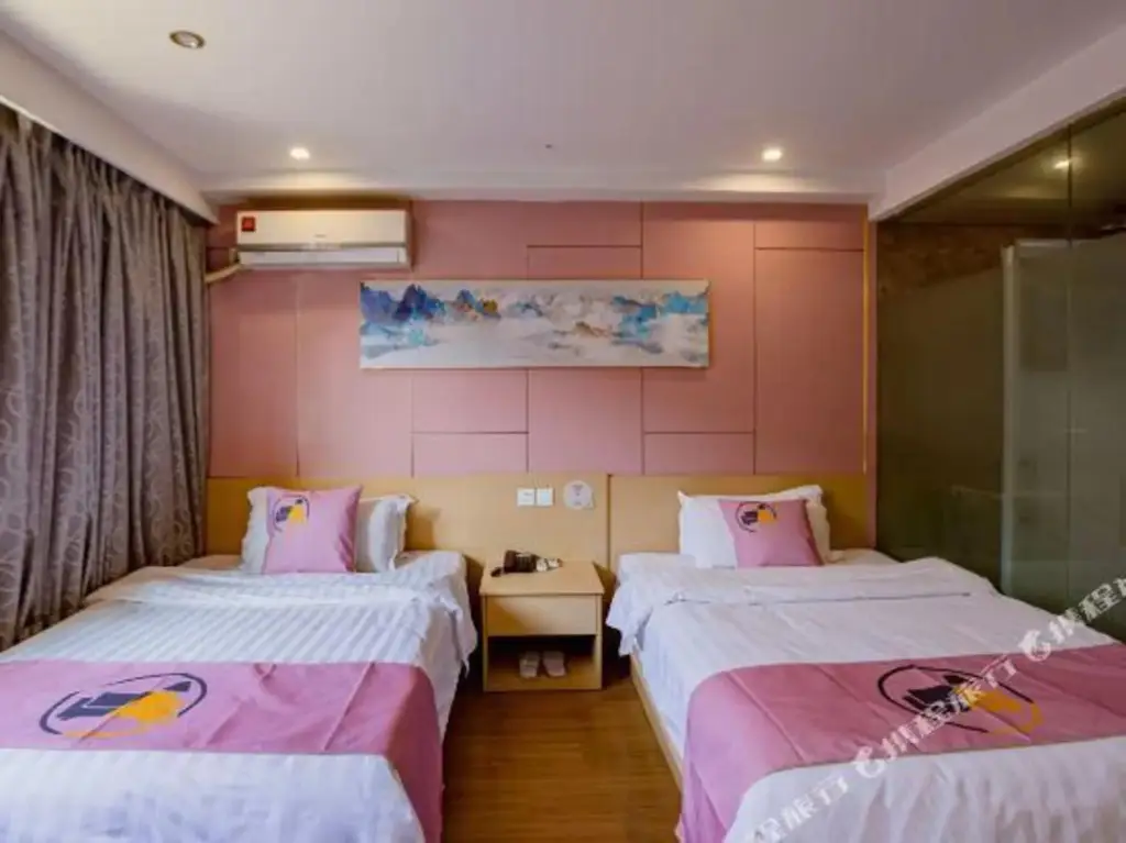 Нинбо: 6+1 Business Hotel