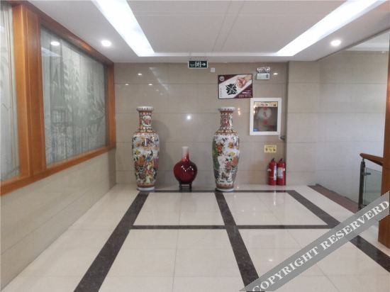 Ичэнь: Special Machinery Factory 3606 Hostel