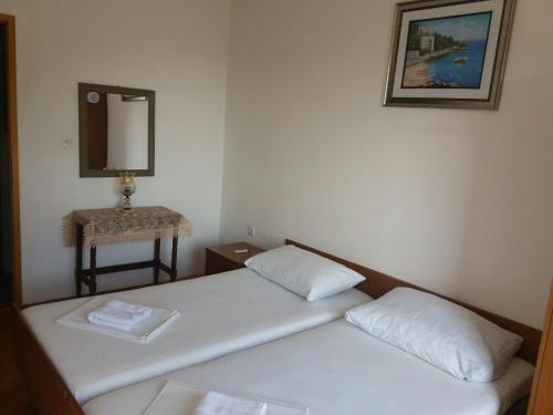 Петровац: Sobe i apartmani Marović