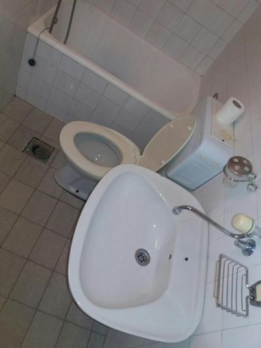 Петровац: Sobe i apartmani Marović