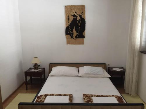 Петровац: Sobe i apartmani Marović