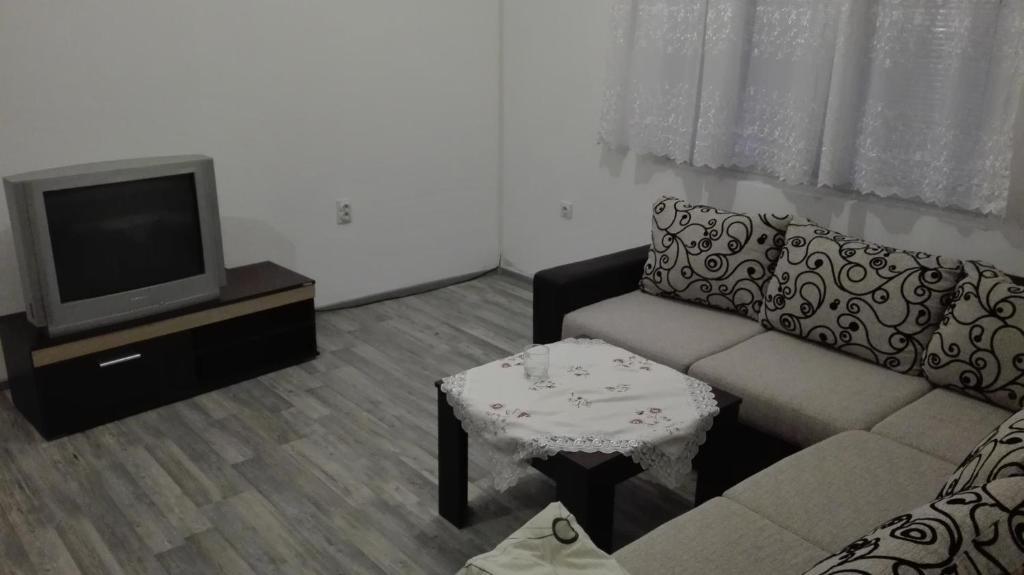 Бар: Apartman 72