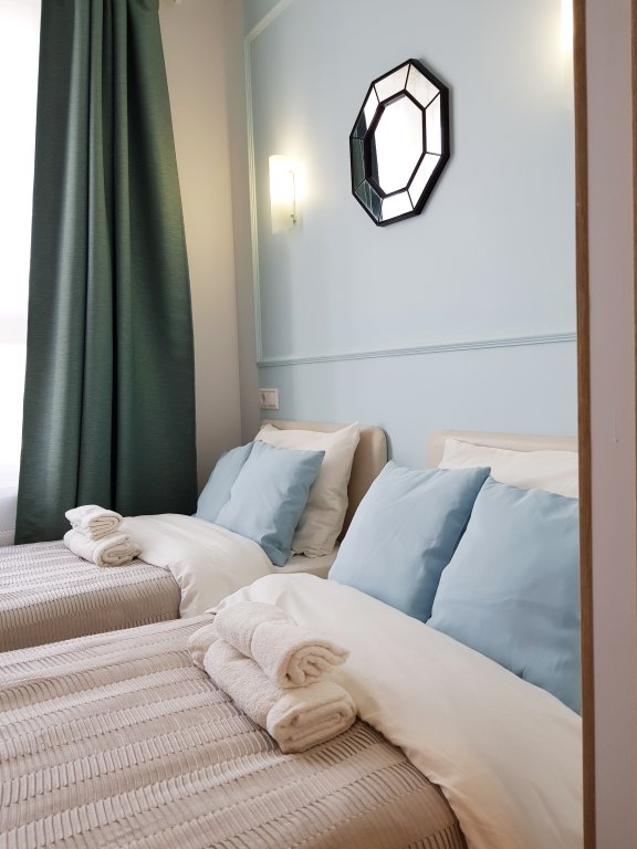 Москва: 2-Ya Studiya Bachurinskaya 7/2 Apartments
