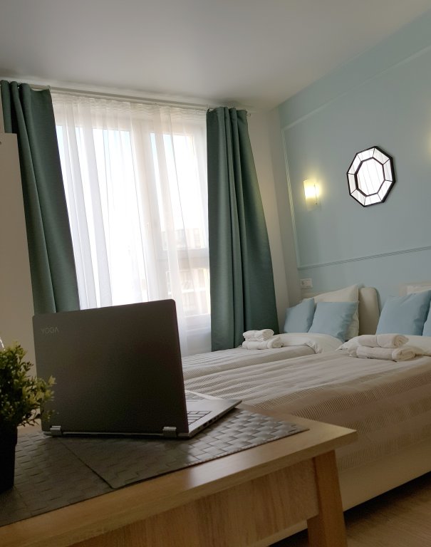 Москва: 2-Ya Studiya Bachurinskaya 7/2 Apartments