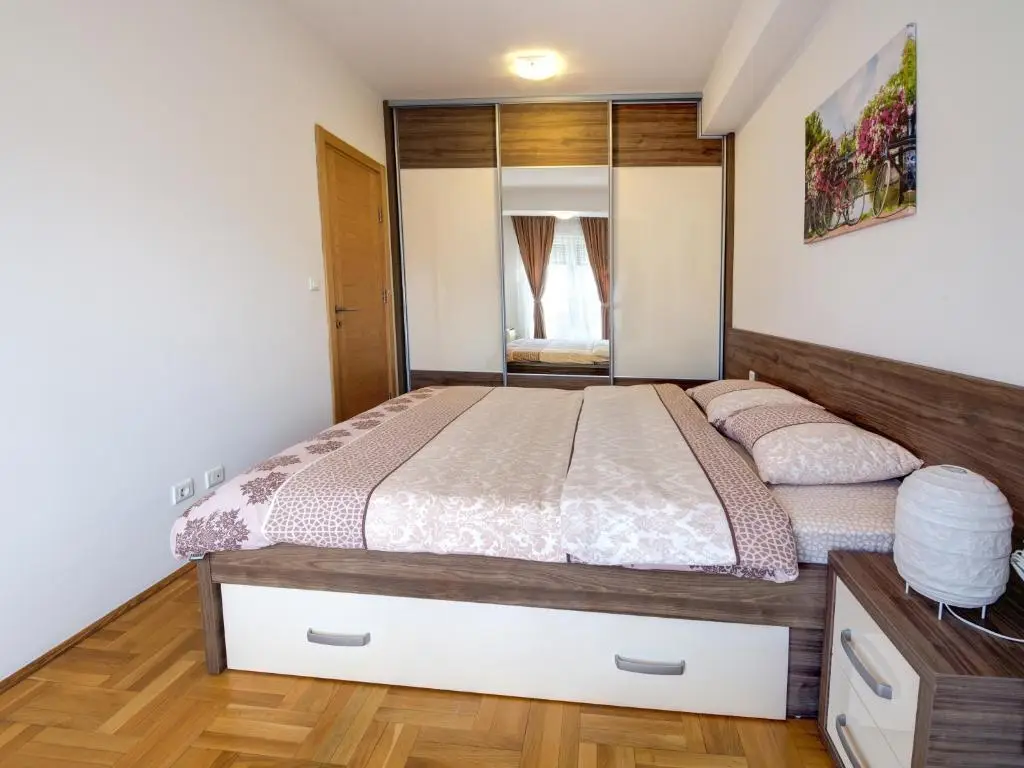 Подгорица: Apartments 28