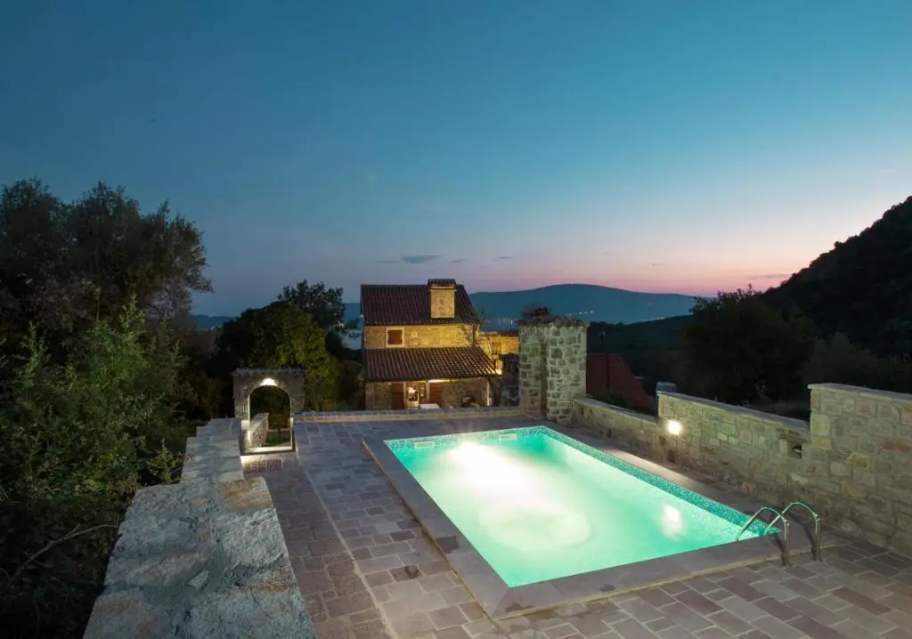 Тиват: Old Stone House Tivat Villas I&Ii