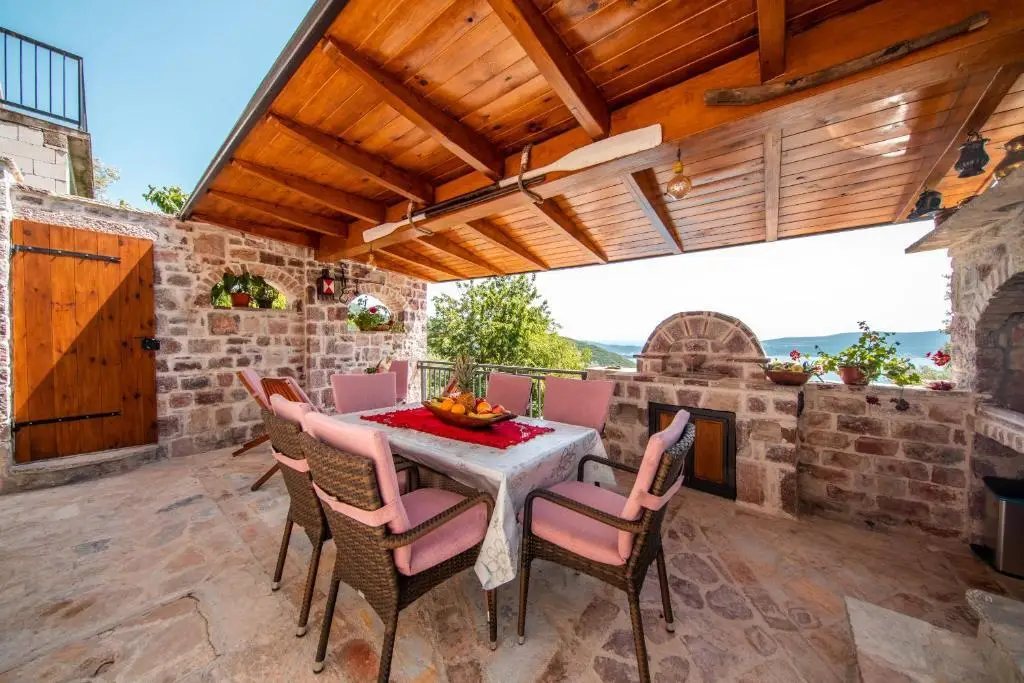 Тиват: Old Stone House Tivat Villas I&Ii