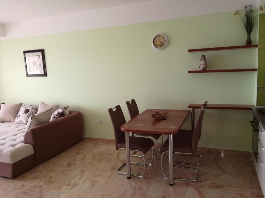 Добро Вода: Apartment Sea Space 3