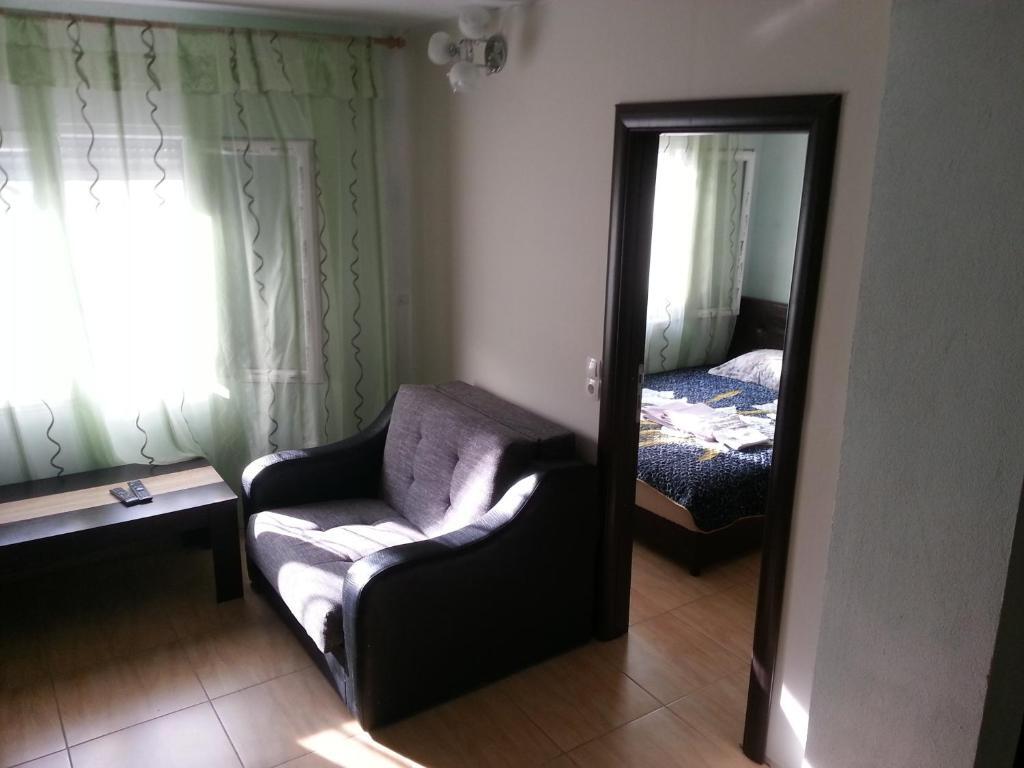 Добро Вода: Apartments Dubrava 106