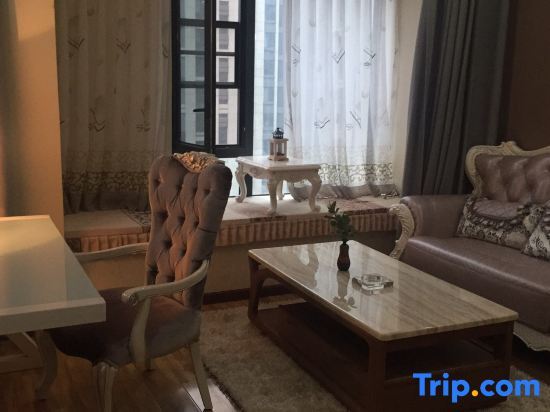 Ухань: 38.6℃ Hotel (Chuhe Hanjie Subway Station Provincial Museum Branch)