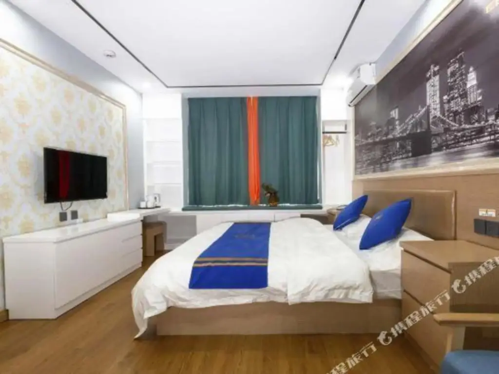 Циньхуандао: So 8 hotel Qinhuangdao Beidaihe Liuzhuang night market