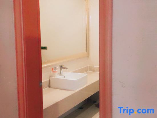 Дунгуань: Vienna 3 Best Hotel (Dongguan HSBC International)