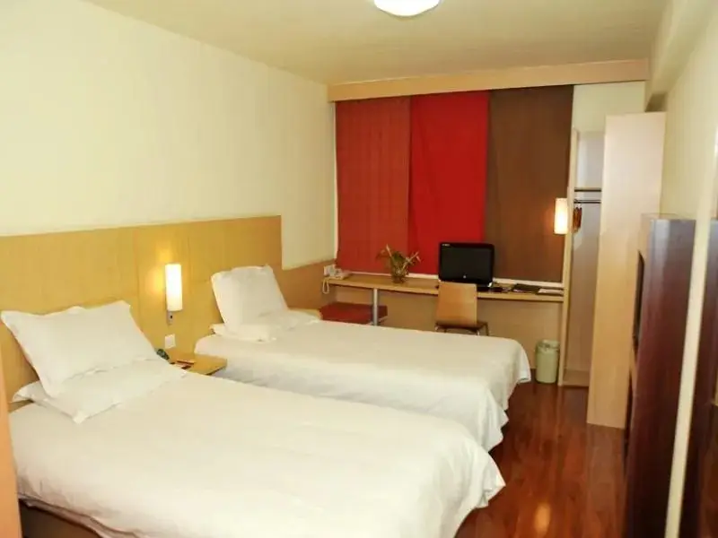 Тяньцзинь: GreenTree Inn Tianjin Dagang Shihua Road Hotel