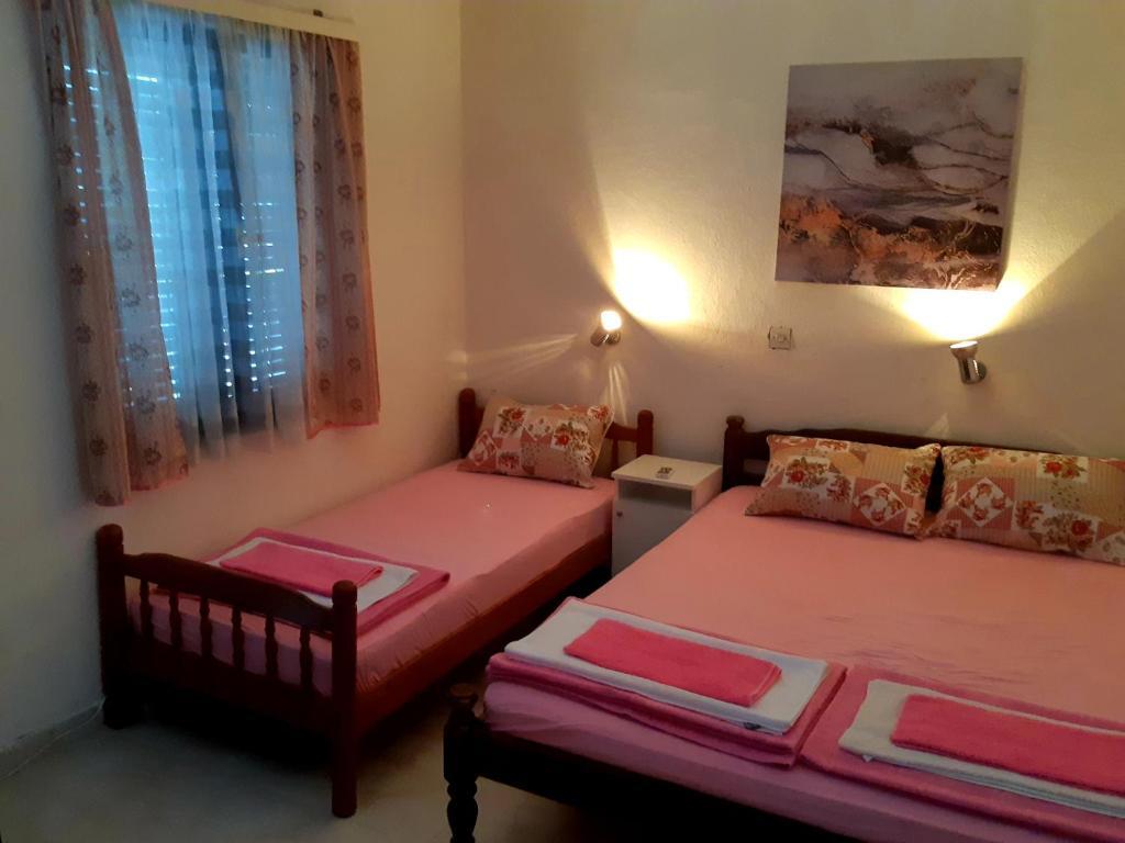 Крашичи: Apartments Ceca