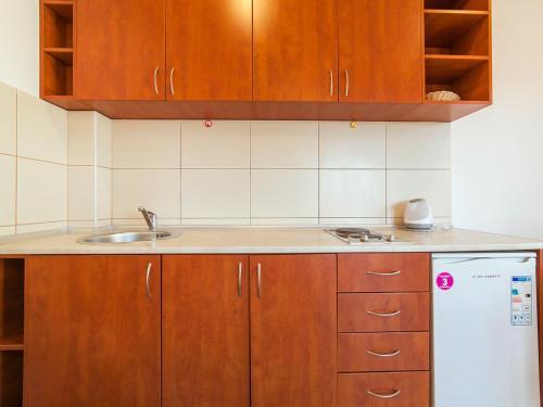 Петровац: Apartment Orange