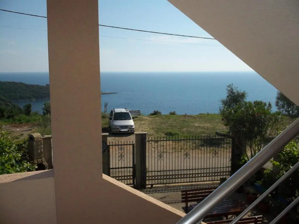 Добро Вода: Apartments Safija