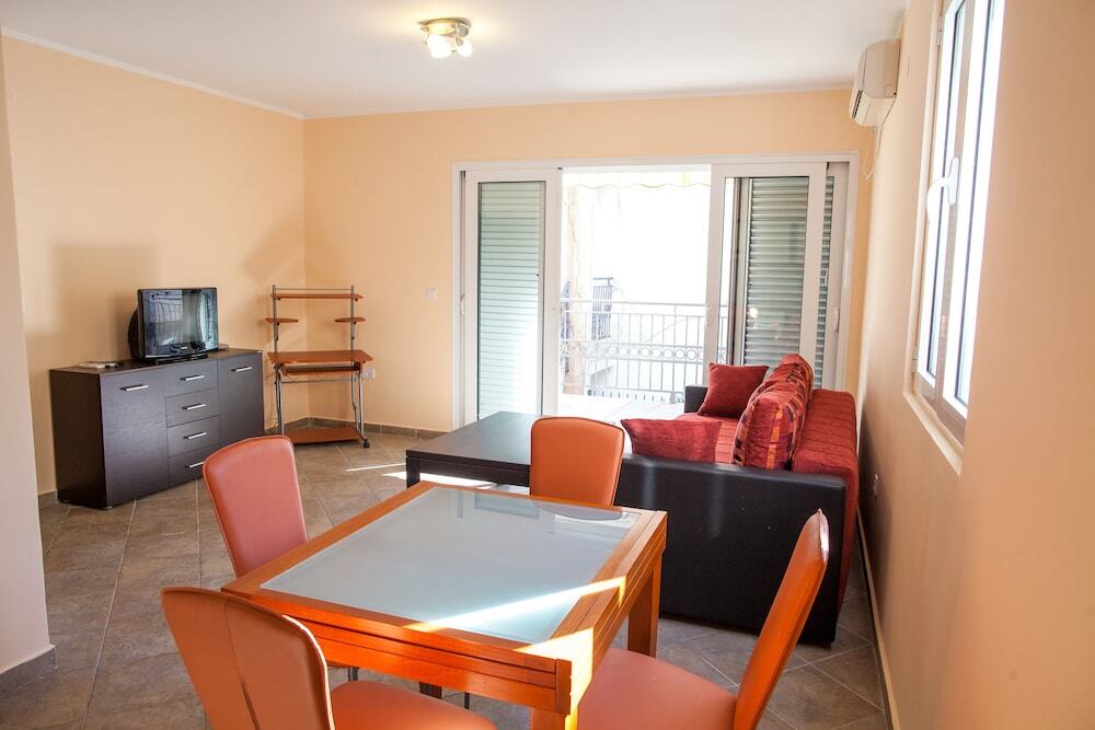Бечичи: Lira Apartment