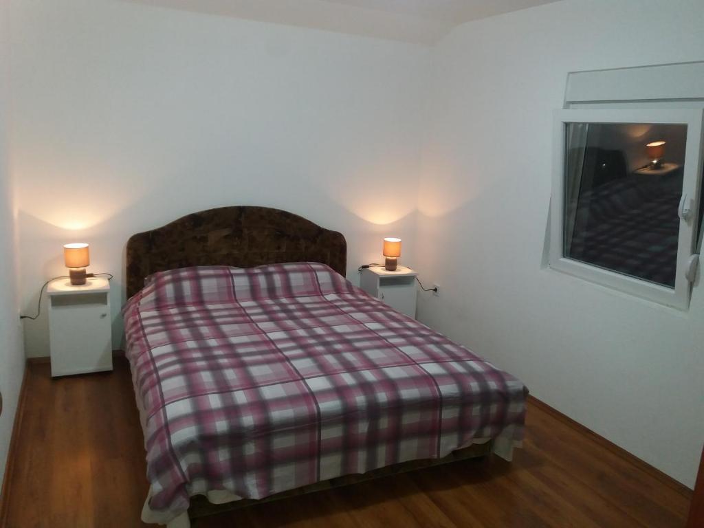 Цетине: Apartment Mirkovic