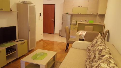 Будва: Apartments Petrovic
