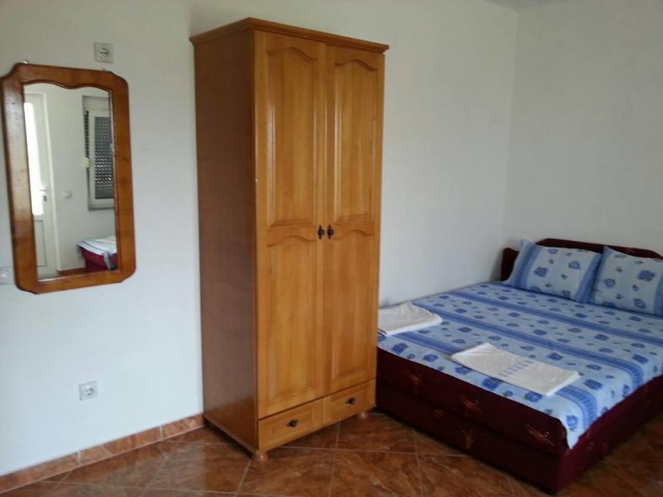 Ульцинь: Apartments Dukat