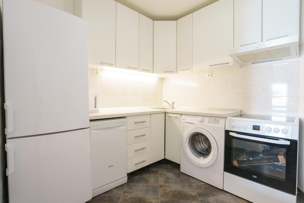 Свети-Стефан: Apartments Zezelj