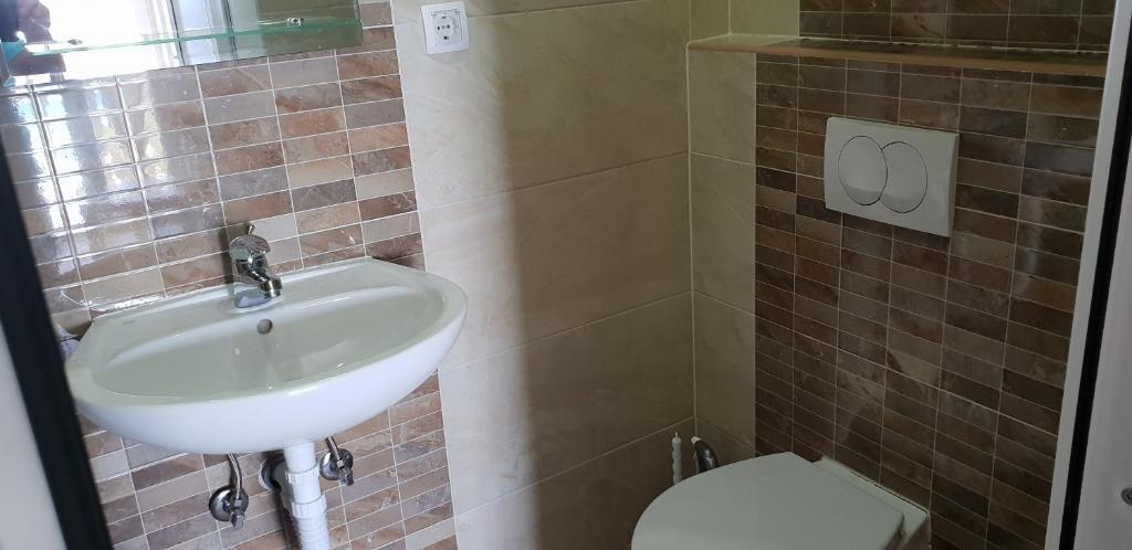 Добро Вода: Apartmani Sijaric