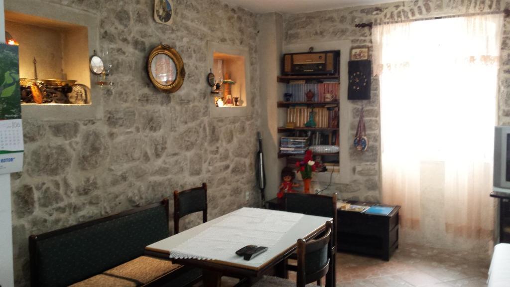 Доброта: Apartment Radovic