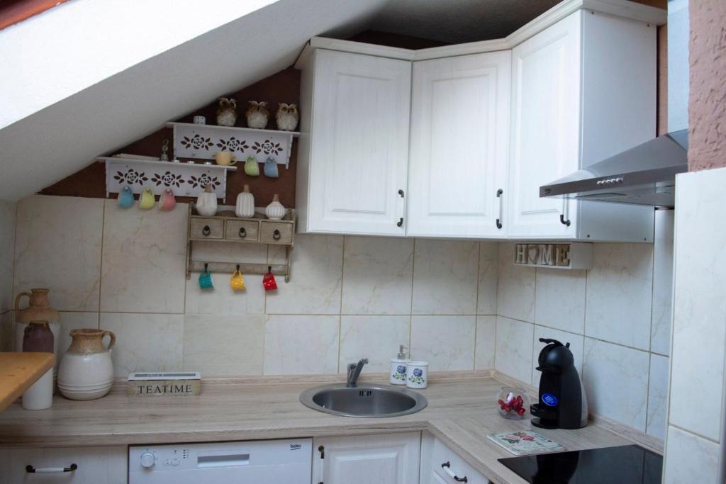 Цетине: Apartment Dadi